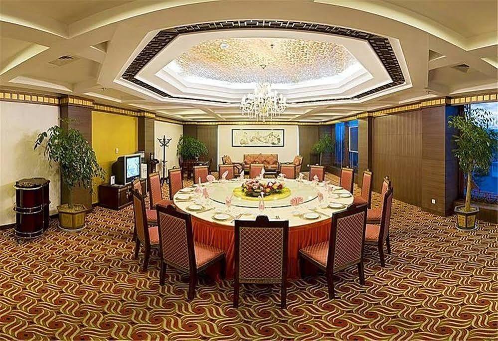 Regent Hotel Далі Екстер'єр фото