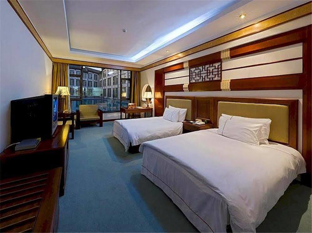 Regent Hotel Далі Екстер'єр фото