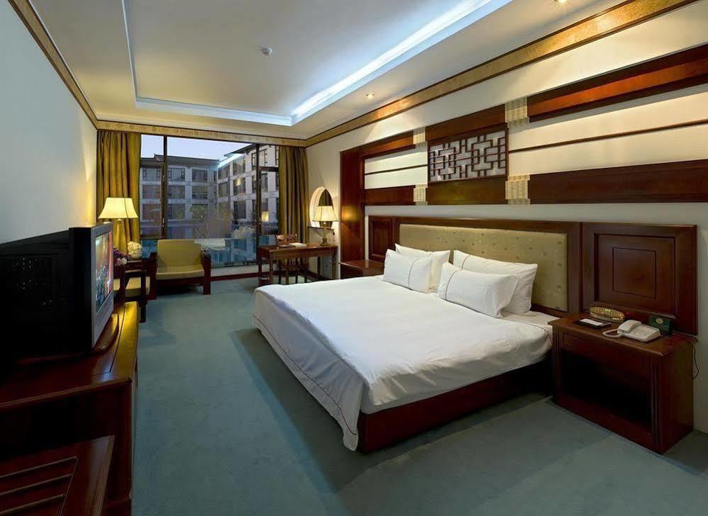 Regent Hotel Далі Екстер'єр фото