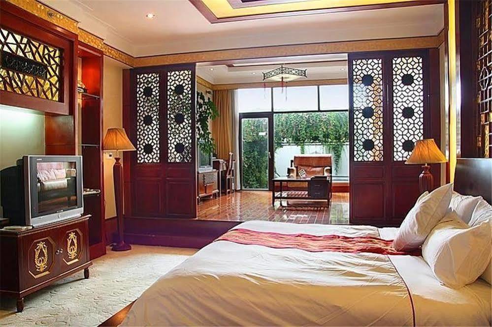 Regent Hotel Далі Екстер'єр фото
